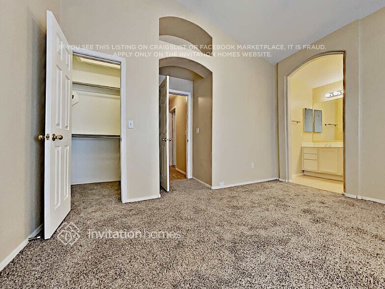 Building Photo - 901 E Whitten St