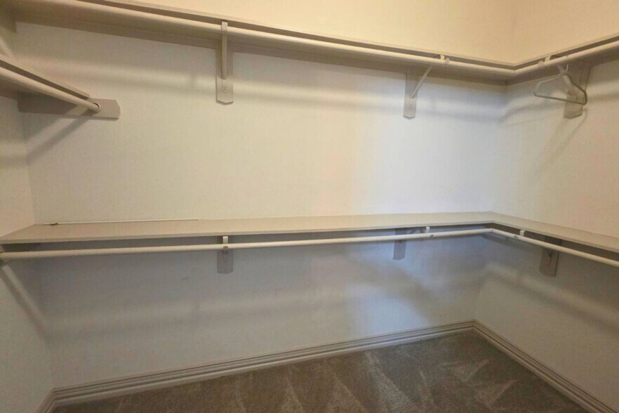 Building Photo - 2704 Sam Wilson St