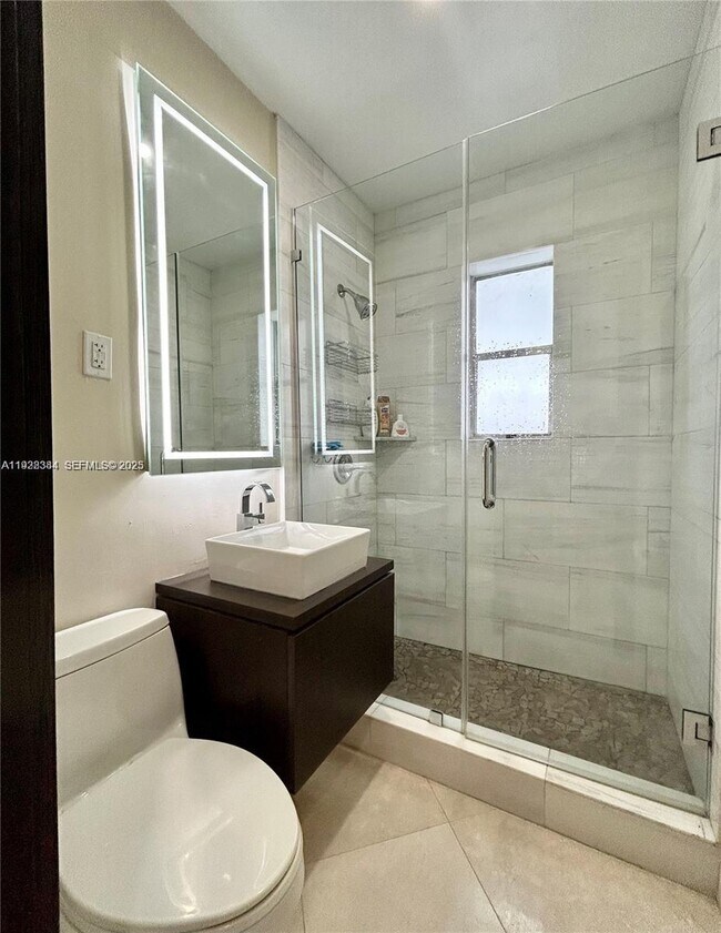 Building Photo - 900 Jefferson Ave