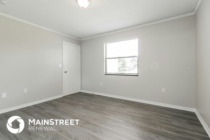 Building Photo - 6054 Cardiff Ave