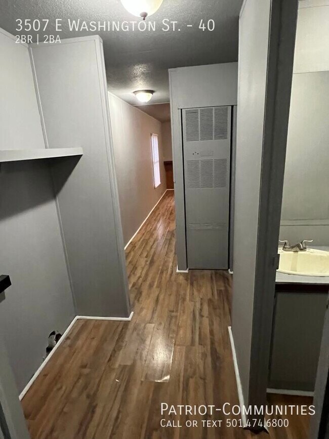 Building Photo - 3507 E Washington Ave