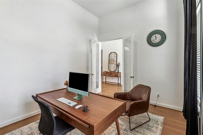 Building Photo - 104 Rainbow Vly Trl