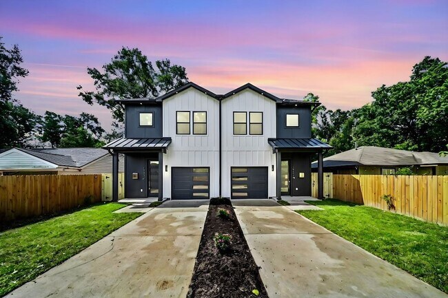Building Photo - 4930 Chennault Rd