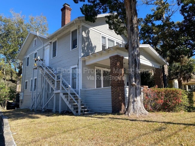 Building Photo - 2611 College St