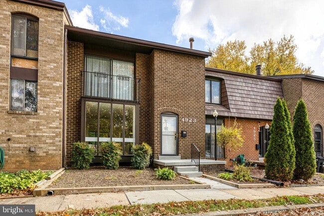 Building Photo - 4923 Casimir St