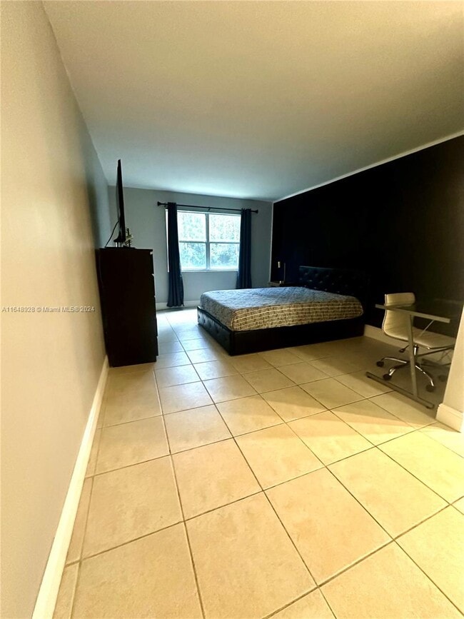 Building Photo - 7060 Nova Dr
