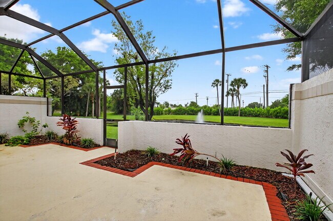 Building Photo - 19984 Rima Cir