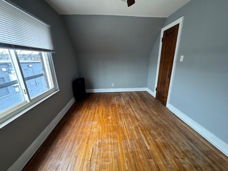 Building Photo - 17126 San Juan Dr