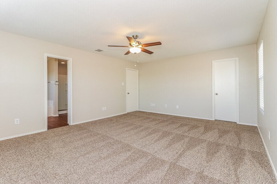 Building Photo - 7128 Little Mohican Dr