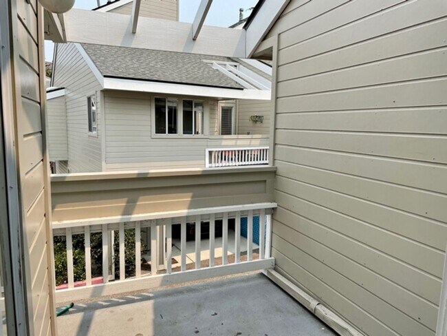 Building Photo - Desirable Pine Creek Condo by CAL POLY, 2 bedroom, 2 Bath + Den and Loft