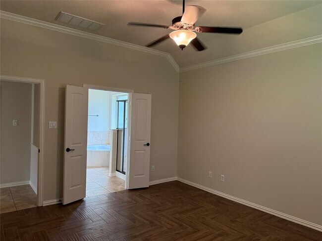 Building Photo - 9419 Hawks Harbor Ct