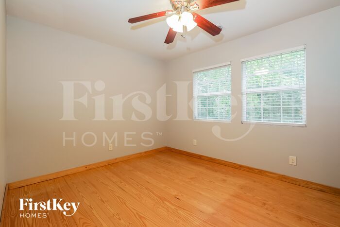 Building Photo - 3896 Chattahoochee Dr