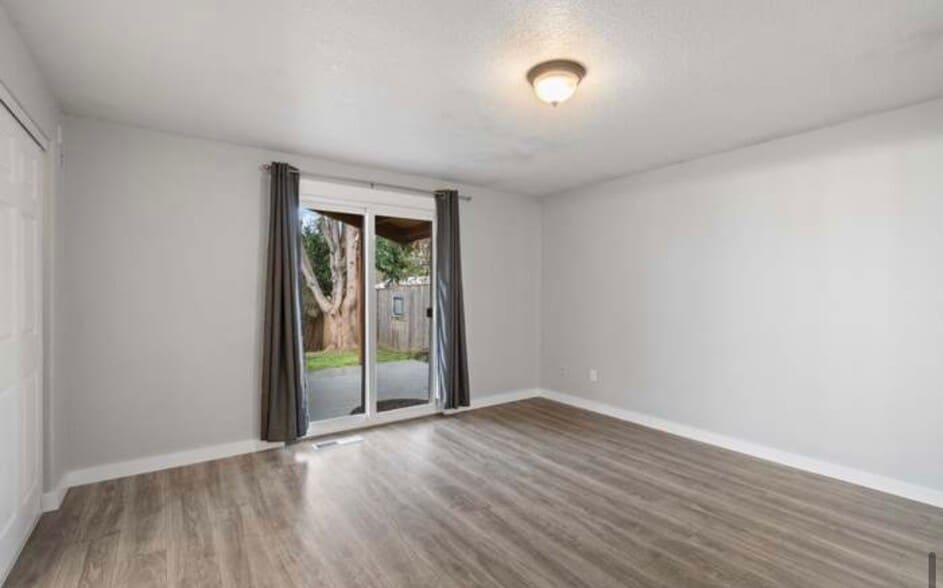 Master - 4416 NE 123rd Ave