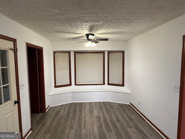 Building Photo - 2451 Nugget Dr SW