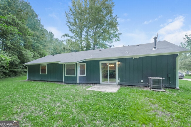 Building Photo - 145 Lynda Ln