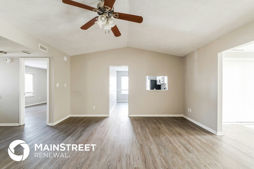 Building Photo - 3811 Oil Creek Dr