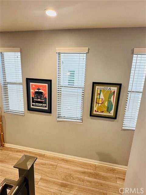 Building Photo - 144 Spectacle