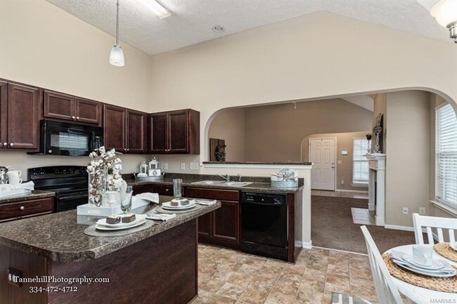 Building Photo - 1641 Buena Vista Blvd