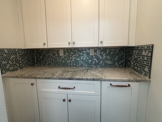 Building Photo - Single Family - 4 Bed 3.5 Bath - MileStone...