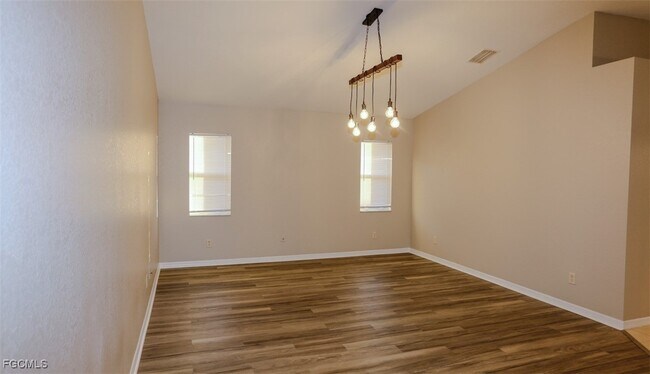 Building Photo - 4112 SW 6th Pl