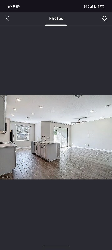 Building Photo - 4564 Almada Ln