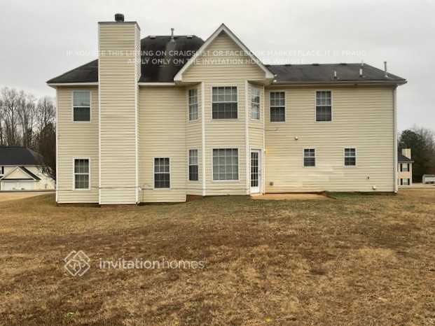 Building Photo - 20 Rock View Ln