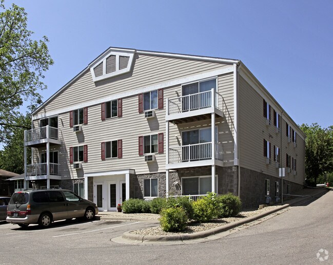 Lakeview Terrace Apartments 298 Lakeview Ave Long Lake MN 55356 Apartment Finder