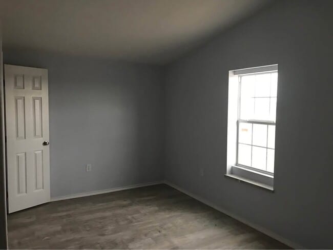 Building Photo - 25670 Brushline Rd