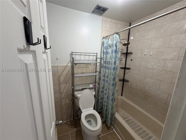 Building Photo - 3613 SW 112th Pl