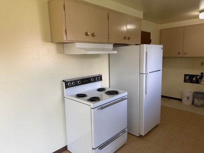 Building Photo - Nice single level 2 bedroom 1 bath house in Springfield!