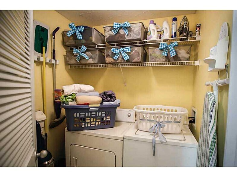 Laundry hookups available - 2022 River Heights Walk SE