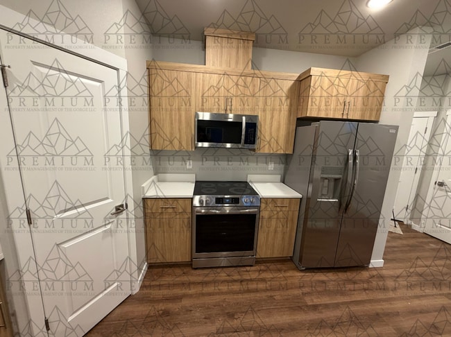 Building Photo - 1st MONTH FREE - 3 BED 2.5 BATH NEW BUILD!