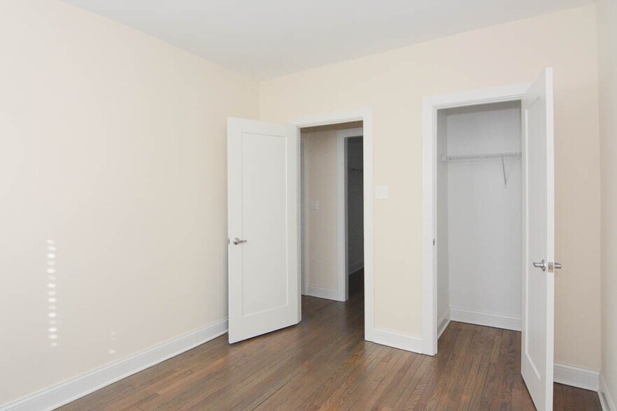 Building Photo - 2641 N Spaulding Ave