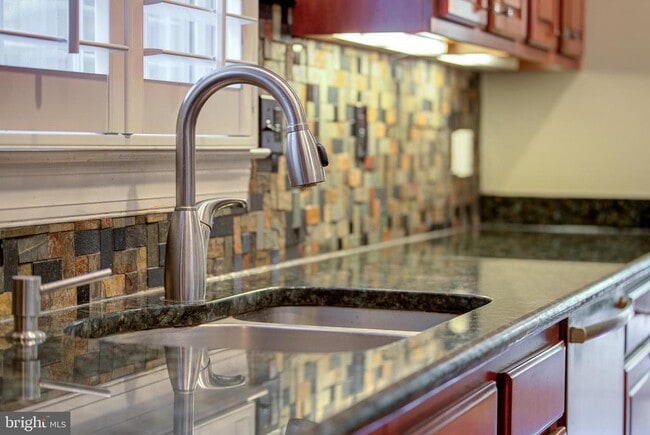 Building Photo - 1854 Valley Wood Rd