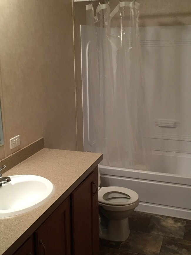 Building Photo - Trailer for Rent in Belfield