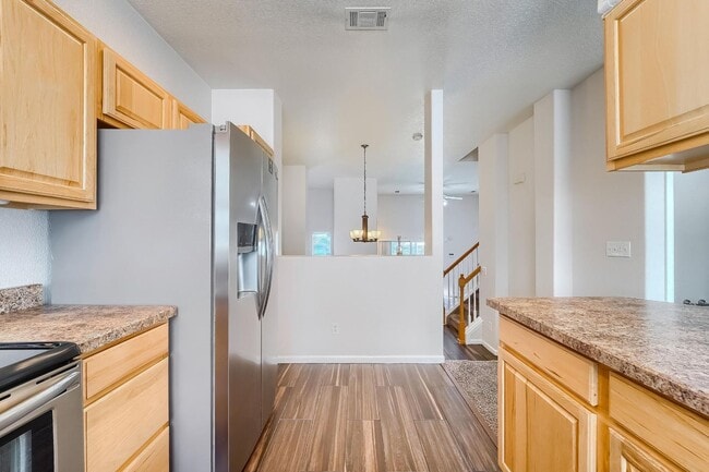 Building Photo - Spacious Multi-Level 3BR Home with Dual Balconies, Loft & 2-Car Garage in Henderson