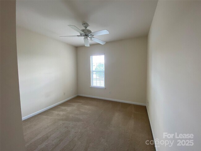 Building Photo - 6512 Manitoba Ln