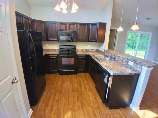 Building Photo - Available Soon - Three-Bedroom, Two-Bath, Pet Friendly Home at Woodland Park in Murrells Inlet!