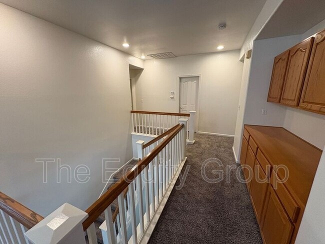 Building Photo - 2650 S Peppertree St