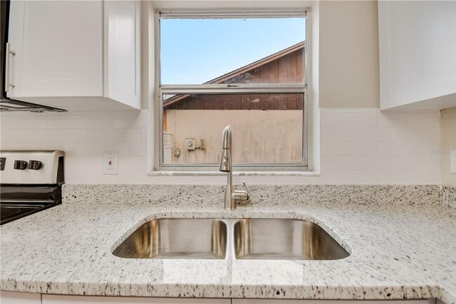 Building Photo - Home For Rent Near the Happiest Place On E...
