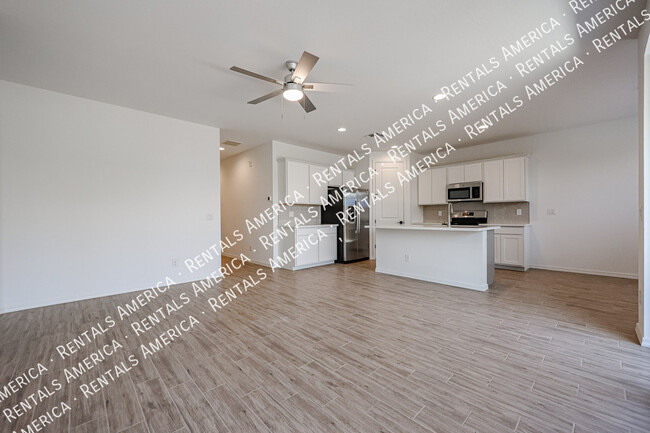 Building Photo - 4841 S Carver-