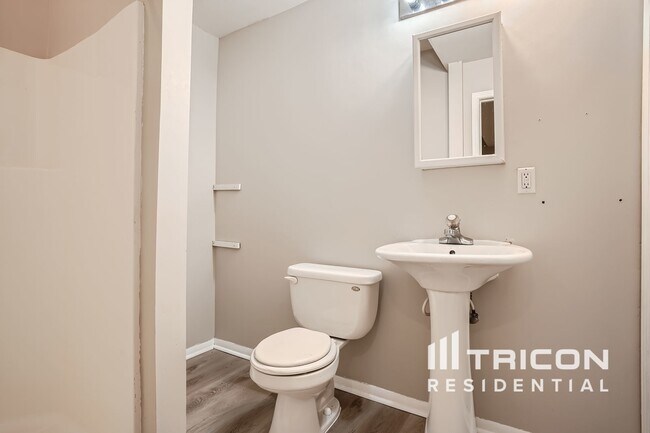 Building Photo - 1593 Great Shoals Cir SE