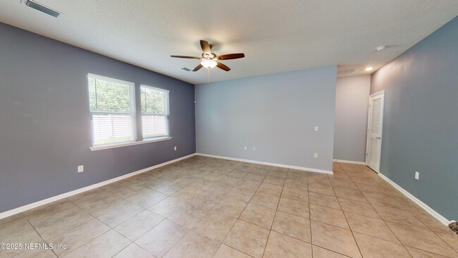 Building Photo - 3718 Ruby Kinglet Dr