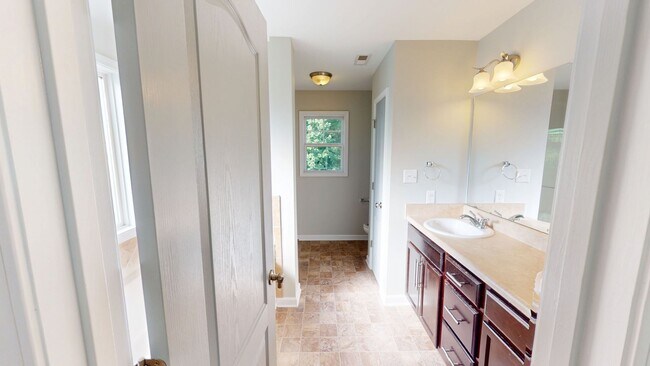 Building Photo - Updated 3 Bedroom, 2.5 Bathroom 2-Story w/...