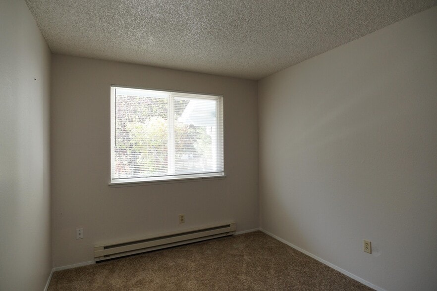 Building Photo - 6508 185th Ave E