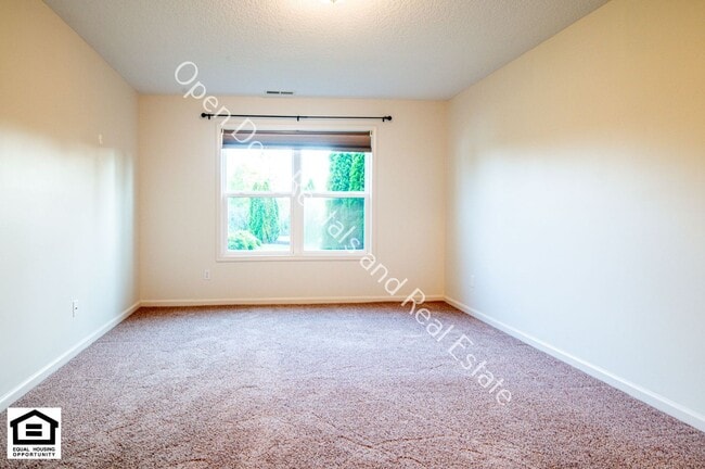 Building Photo - 12595 Shearwater Run