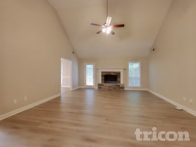 Building Photo - 8870 Mae Ct