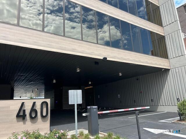 Building Photo - 470 Summer St