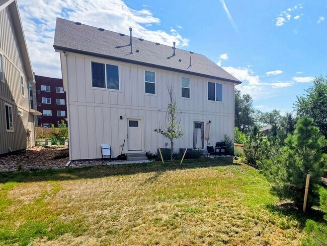 Building Photo - 1546 Sparton Grv