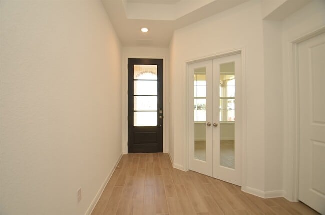 Building Photo - 5631 Pearl Vis Dr